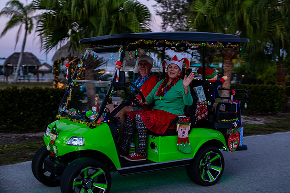 Christmas-Parade-64