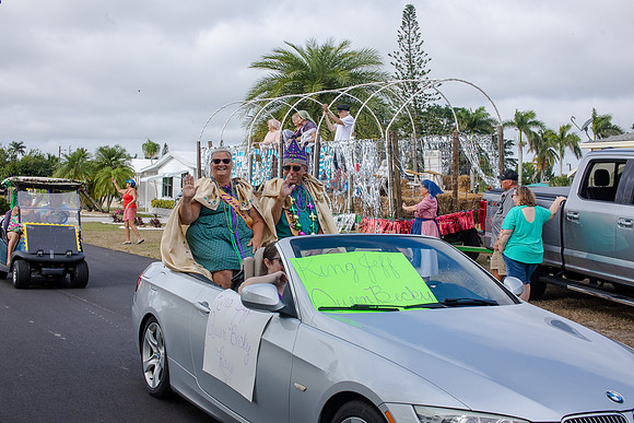 parade-34