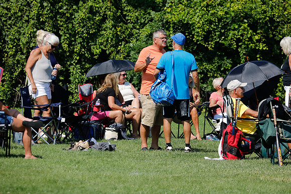 spectators-6