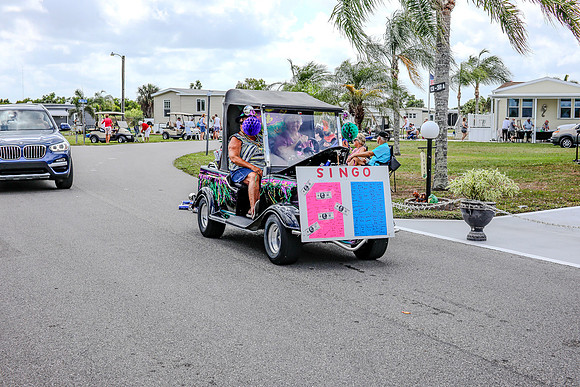 parade-284