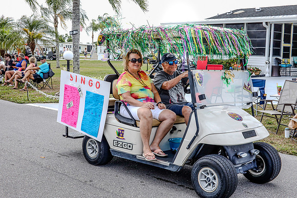 parade-283
