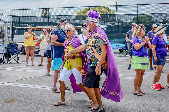 parade-321
